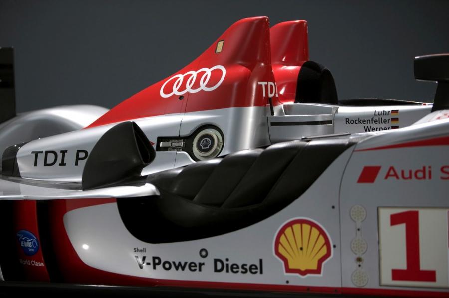 Детали экстерьера Audi R15 TDI 2009 года  (фото 32 из 78)